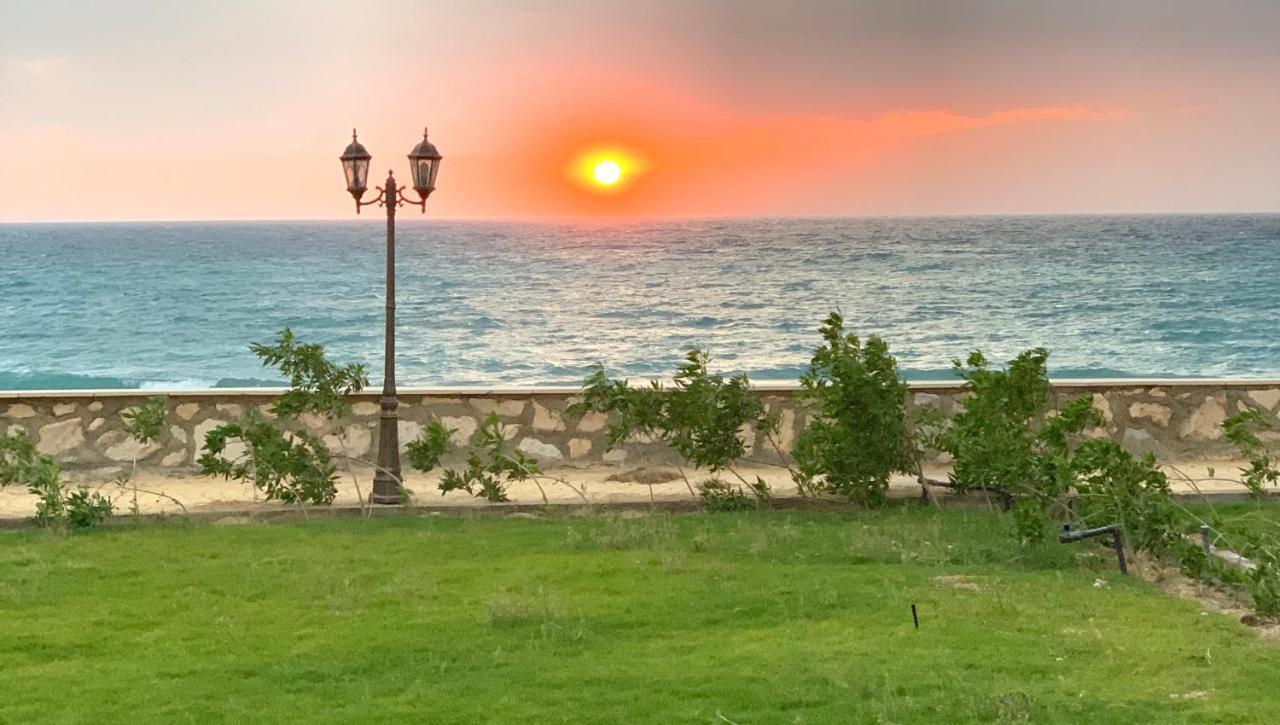 Amazing Beach View In Ras Sudr راس سدر Ras Sedr Raʼs Matārimah エクステリア 写真